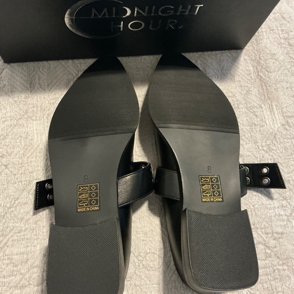 Midnight Hour Salem Flats - Picture 5 of 6